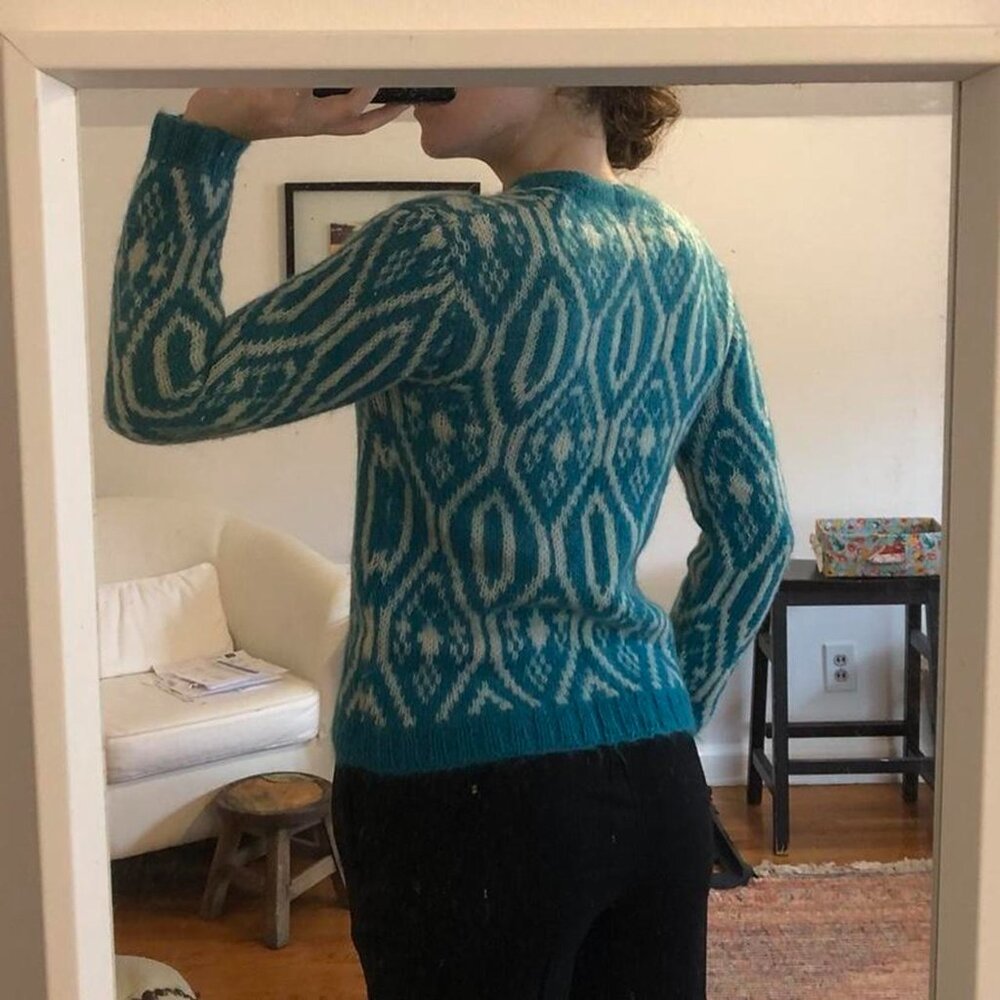 Geometric Patterned Knit Cardigan - image 3